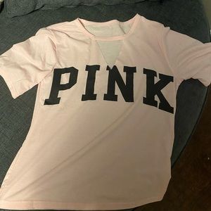BNWOT. Unbranded “PINK” tee shirt. Size M. Excellent condition.